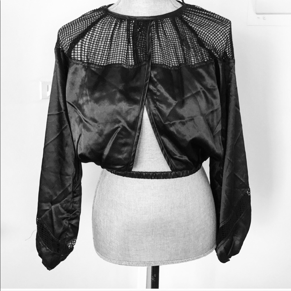LF Crochet silk long sleeve black top bx4